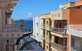 Beautiful Renovated Apartment With Air Conditioning Just Steps From The Sea In Playa San Juan